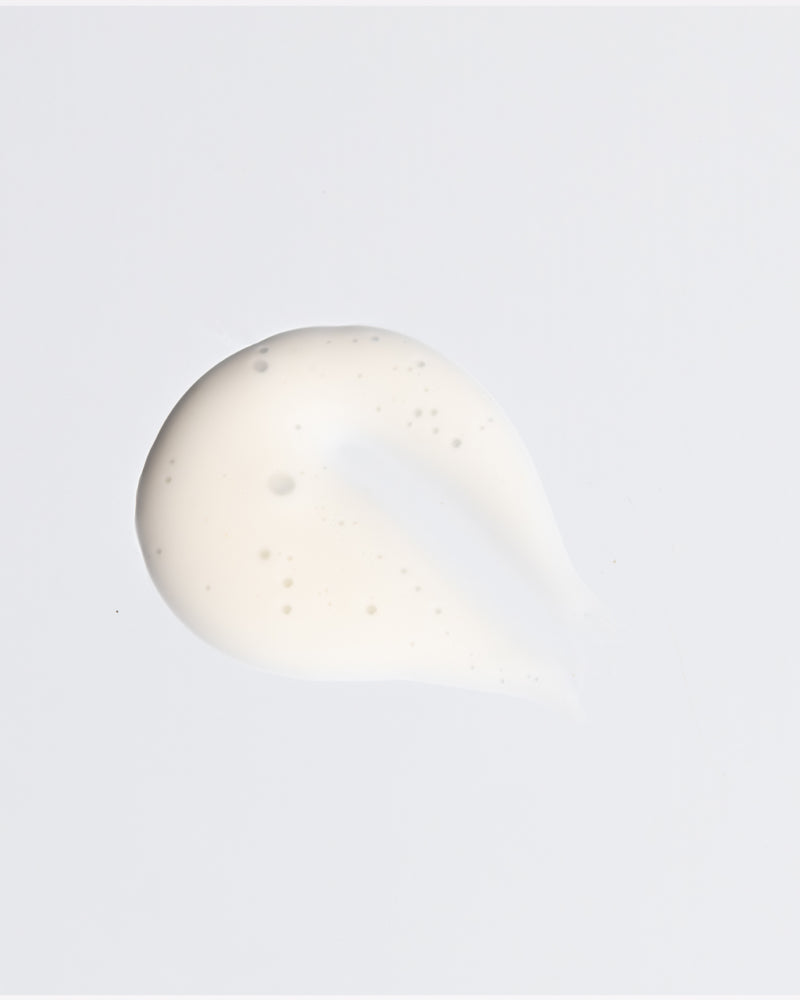 Creamy texture of NMF Hydrator Barrier Repair by Dr. Stefani Kappel for healthy skin from within and moisture balance