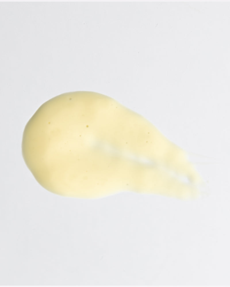 Texture of RXR Retinol Anti-Aging Serum developed by Dr. Stefani Kappel for promoting Healthy Skin From Within and renewal